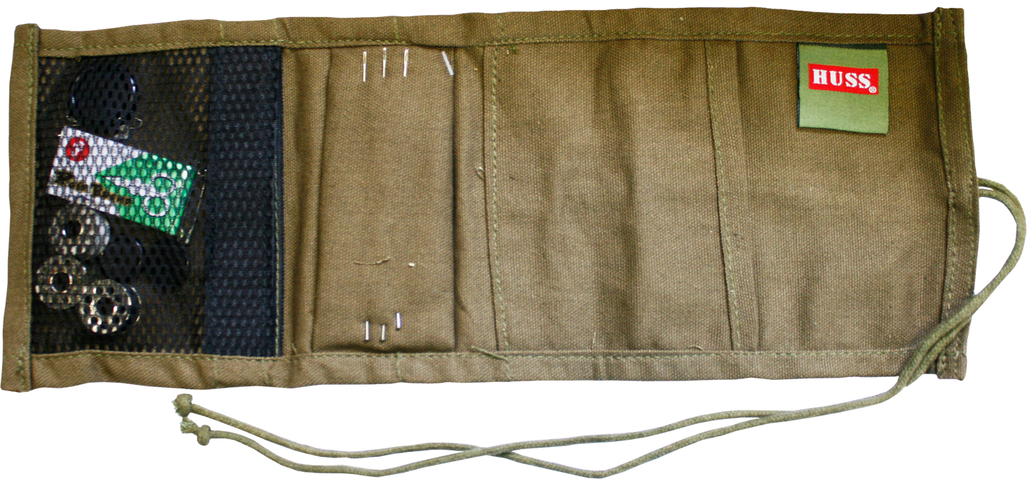 HMA403 MILITARY SYLE SEWING KIT